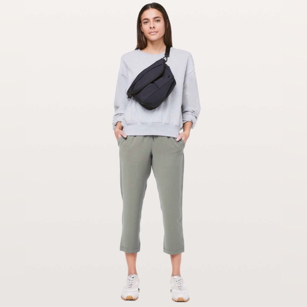 Lululemon | On The Fly Crop *Woven 23" | Grey Sage | Women’s Size 4